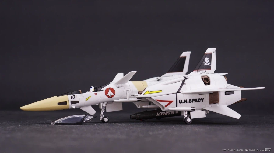 [MACROSS] 하이메탈R VF-4 라이트닝III_12.webp