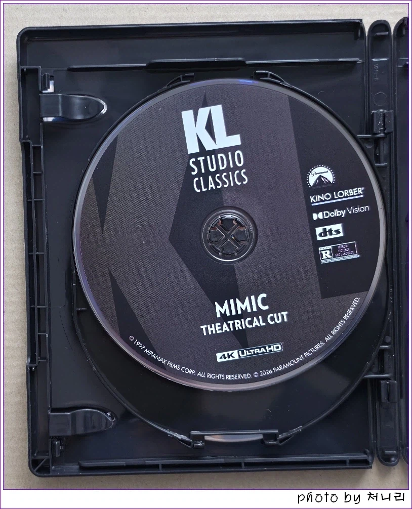 [해외 오픈샷] "미믹" 4K-UHD 오픈샷._4.webp