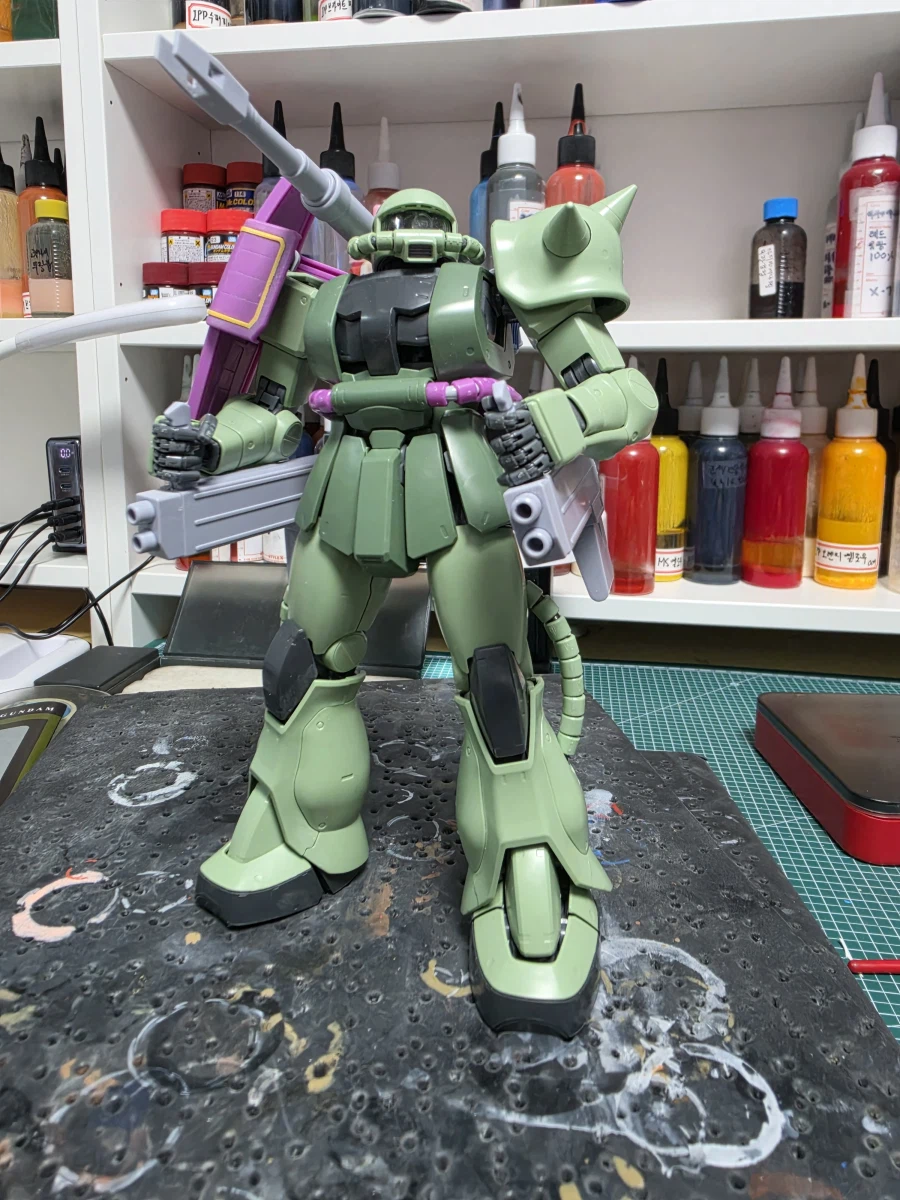 반다이가 안내줘서 만들었습니다 MG 자쿠 하프캐논 2.0_1.webp