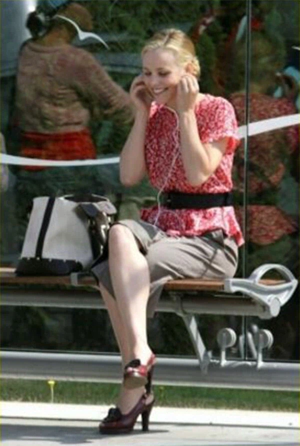 자기를 몰라본 사람에게 복수한 여배우_4.webp