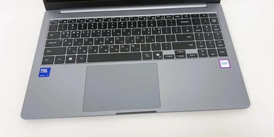 삼성전자 갤럭시북5 NT750XHW-A71A 가성비 노트북 사용 후기_3.webp