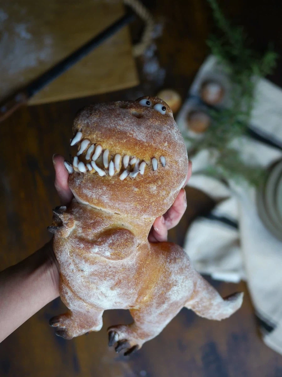 공룡빵 만든 사람..._2.webp