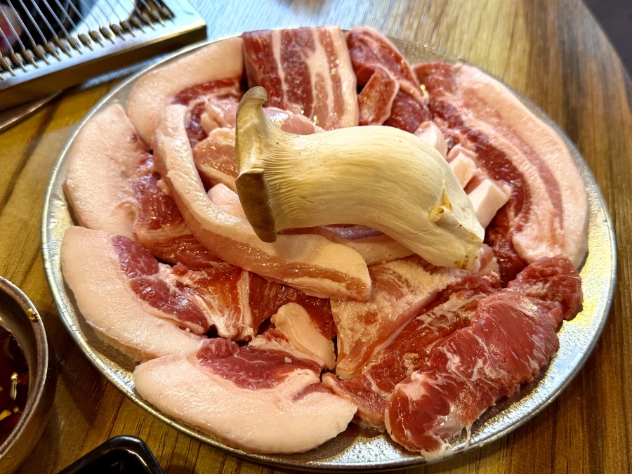 돼지고기 모듬_1.webp