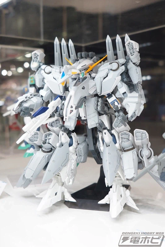 HGUC 1/144 아류제우스 + 양산형 뉴 건담 소체 외 도쿄점 전시 사진 2_2.webp
