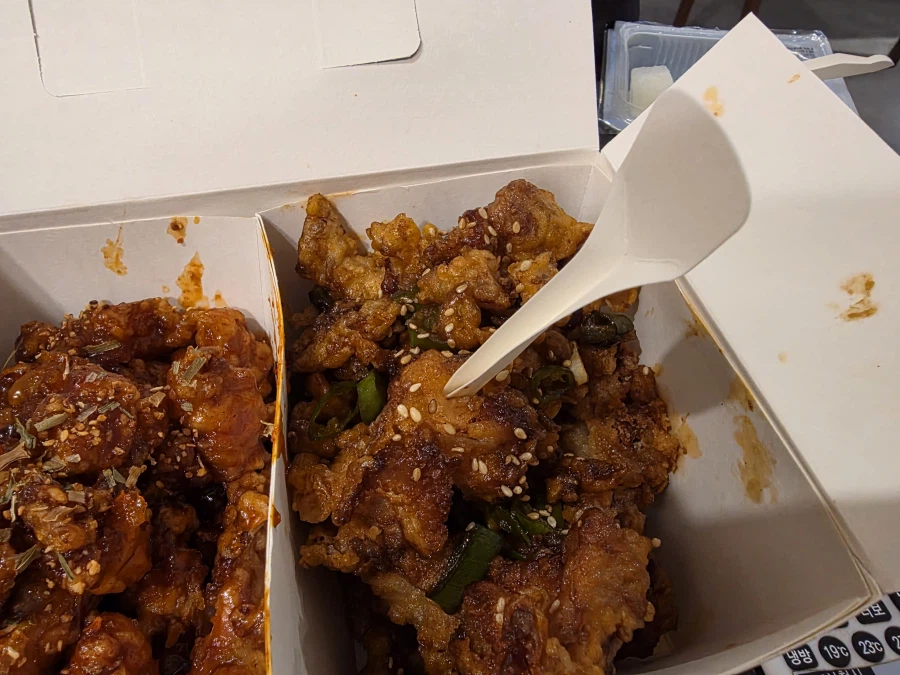 종이스푼으로 치킨먹어본적 있음?_2.webp