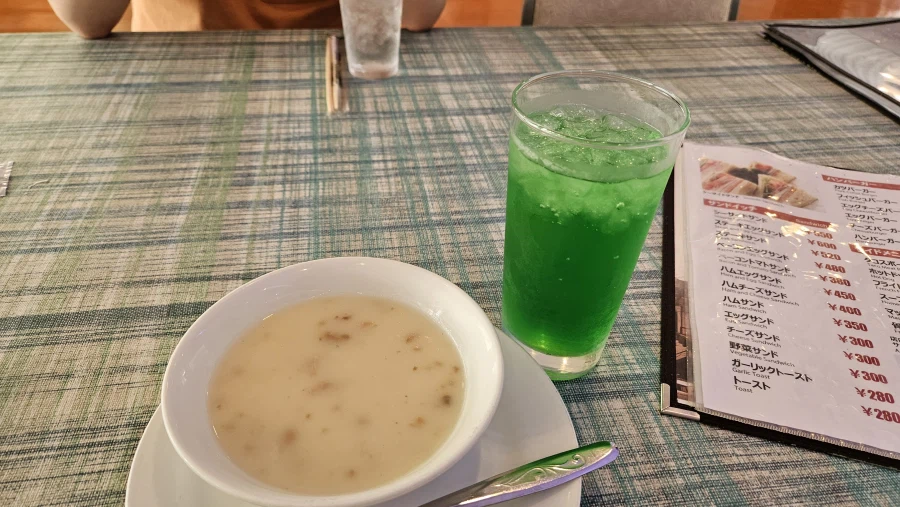 [일본]오키나와 최초의 드라이브인 레스토랑 씨사이드 드라이브인_20.webp