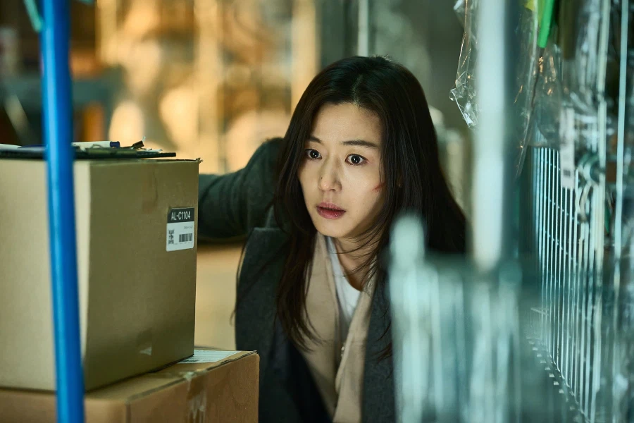 연상호 감독의 '군체' 런칭 스틸 공개_1.webp