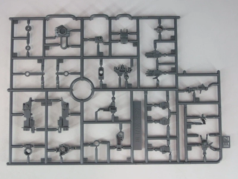 HG 1/100 VF-25F 메사이어 발키리 사오토메 알토 기 런너 사진_9.webp