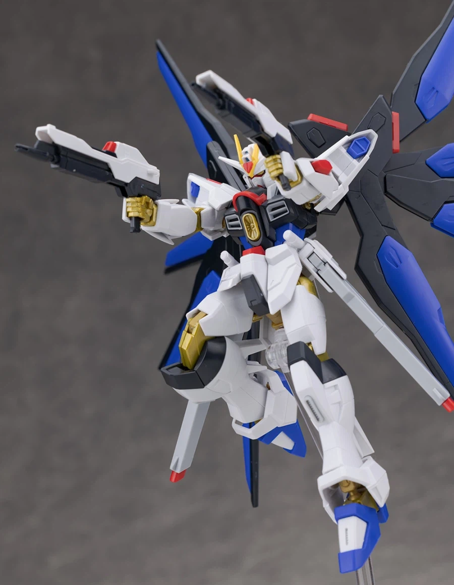 HGCE 1/144 스트라이크 프리덤 건담 2식 해외 리뷰 (스크롤 주의)_77.webp