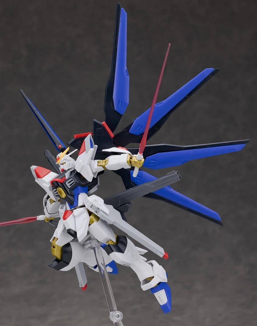 HGCE 1/144 스트라이크 프리덤 건담 2식 해외 리뷰 (스크롤 주의)_90.webp