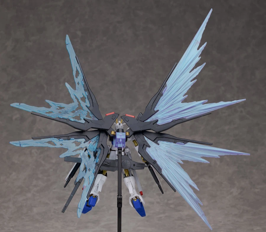 HGCE 1/144 스트라이크 프리덤 건담 2식 해외 리뷰 (스크롤 주의)_99.webp