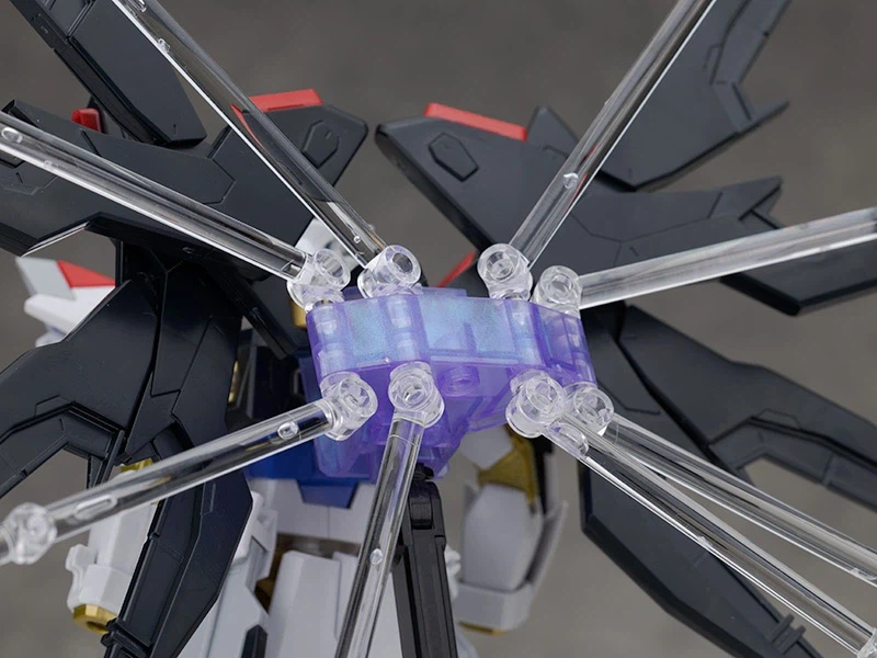 HGCE 1/144 스트라이크 프리덤 건담 2식 해외 리뷰 (스크롤 주의)_106.webp