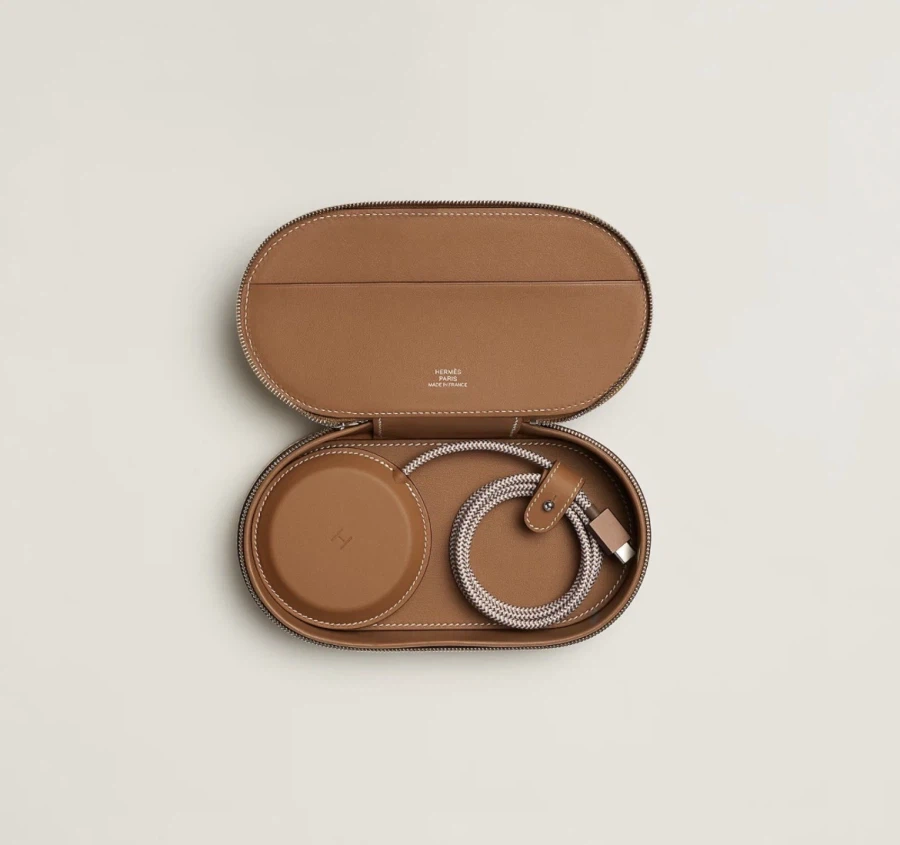 에르메스, 가죽 맥세이프 듀오 충전기 등 공식 발표 (3,725달러 부터)_9.webp