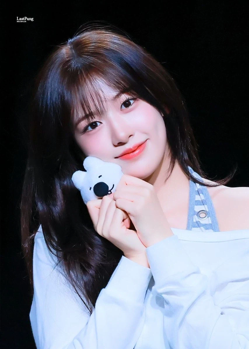 아이브 유진이_1.webp