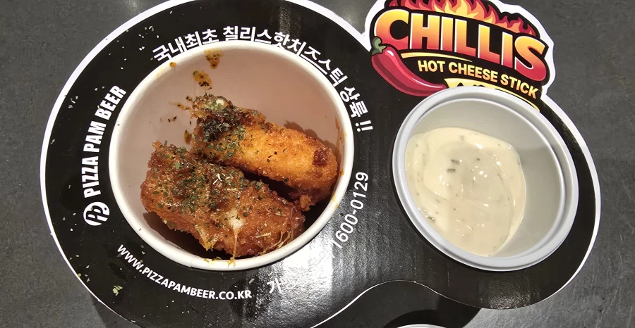 칠리스 핫치즈스틱_4.webp