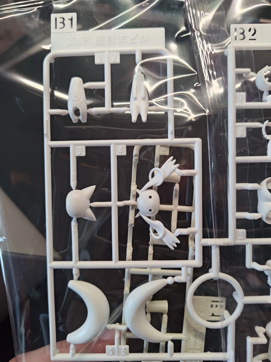 30MP 카나메 마도카 교복 Ver 가조립 + 스커트 & 큐베 분할도 사진_4.webp