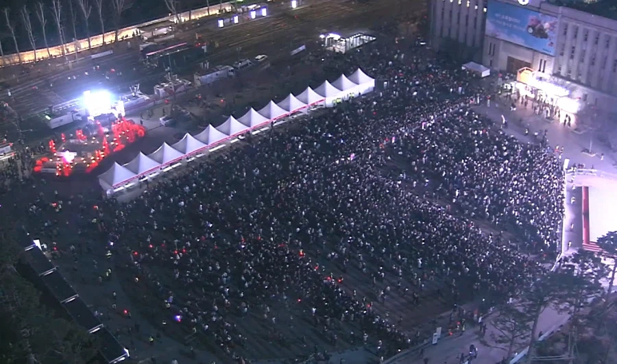 BTS 공연 CCTV 보는중_4.webp