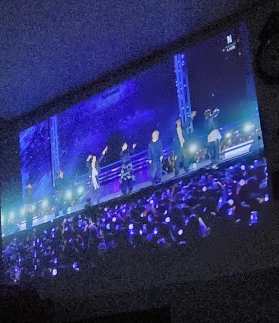 사둔 빔프로젝트로 BTS보니좋다_1.webp