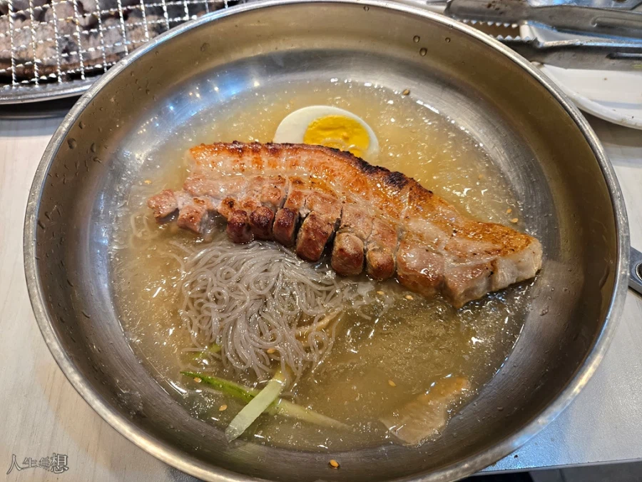 고기 뷔페의 장점류_2.webp