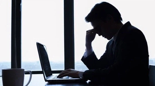 의외로 직장인들이 종종 겪는다는 최악의 주말_1.webp