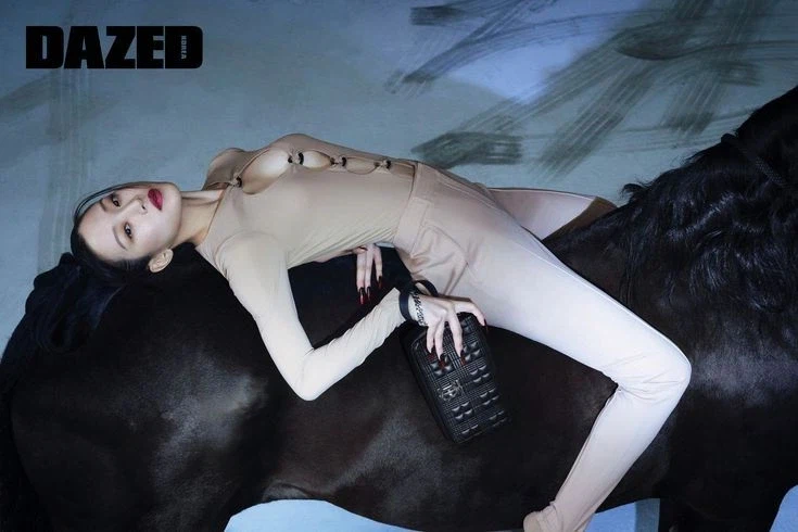 사진 어떻게 찍은건지 궁금하네_2.webp