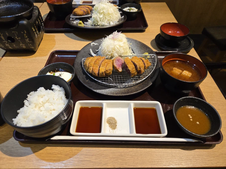 돼억시니)일본가서 이것저것 먹고왔어요_2.webp