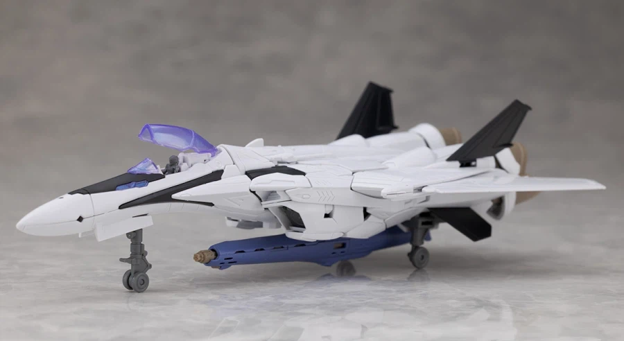 HG 1/100 VF-25F 메사이어 발키리 사오토메 알토 기 DX 해외 리뷰_124.webp