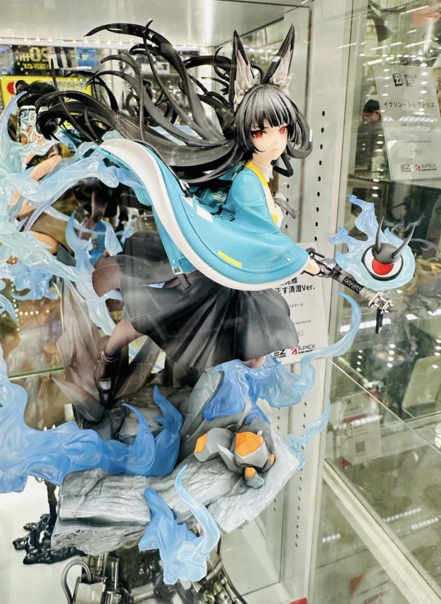젠레스) 이블린 미야비 피규어 겁나 이쁘네 ㅋㅋ_2.webp