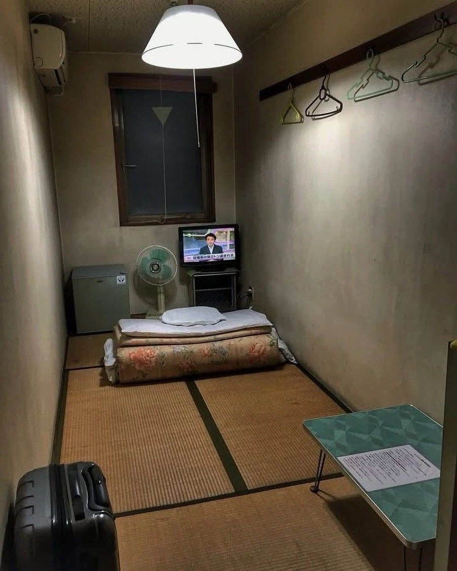 이런방들 벼곰팡이 냄새난다던데_1.webp