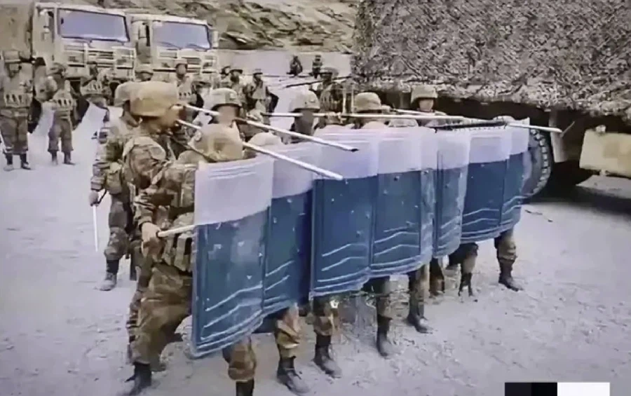 핵가진 국가들의 국경에서 벌어지는 고상한 대치상황_3.webp