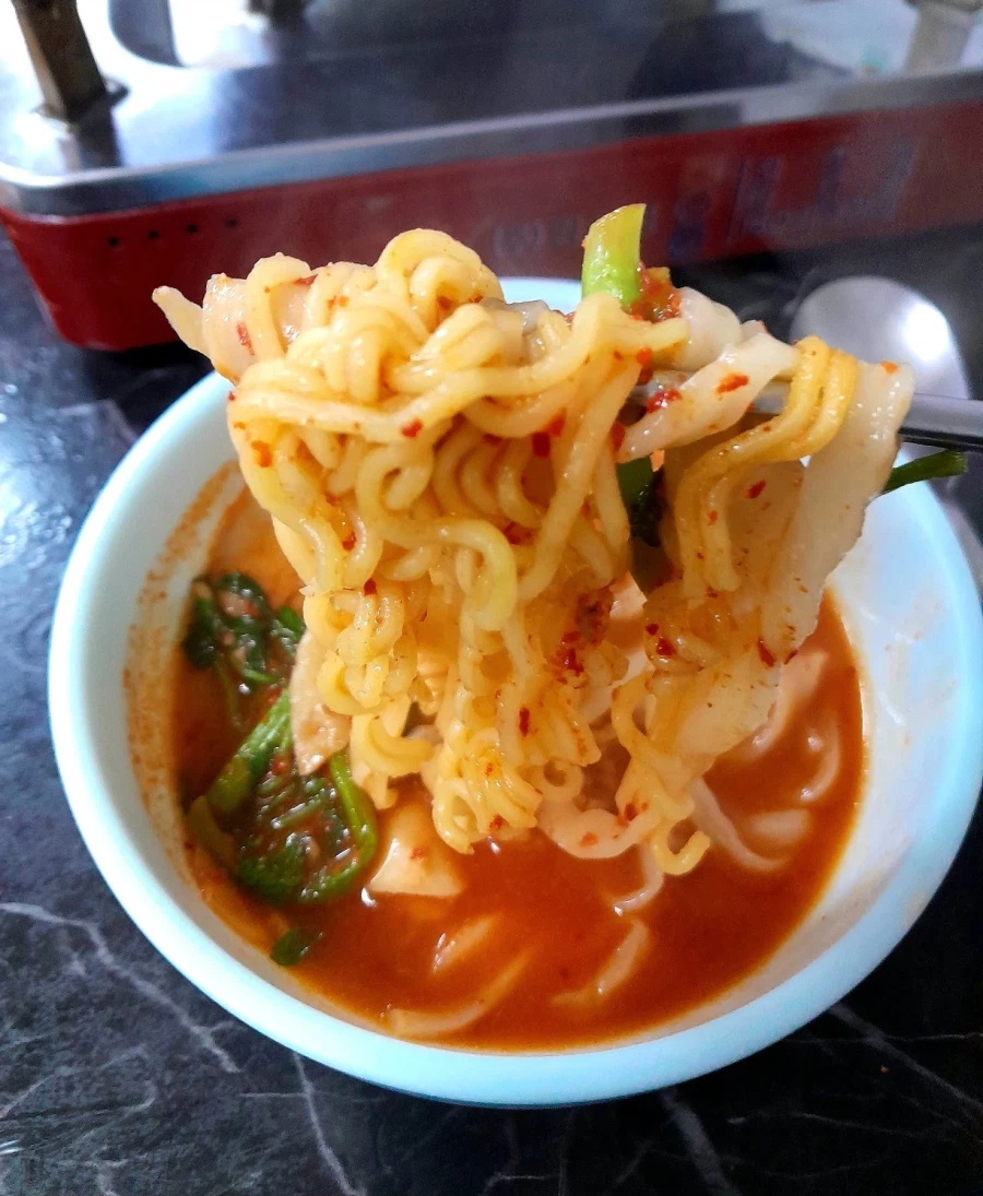 종로 버섯칼국수_7.webp