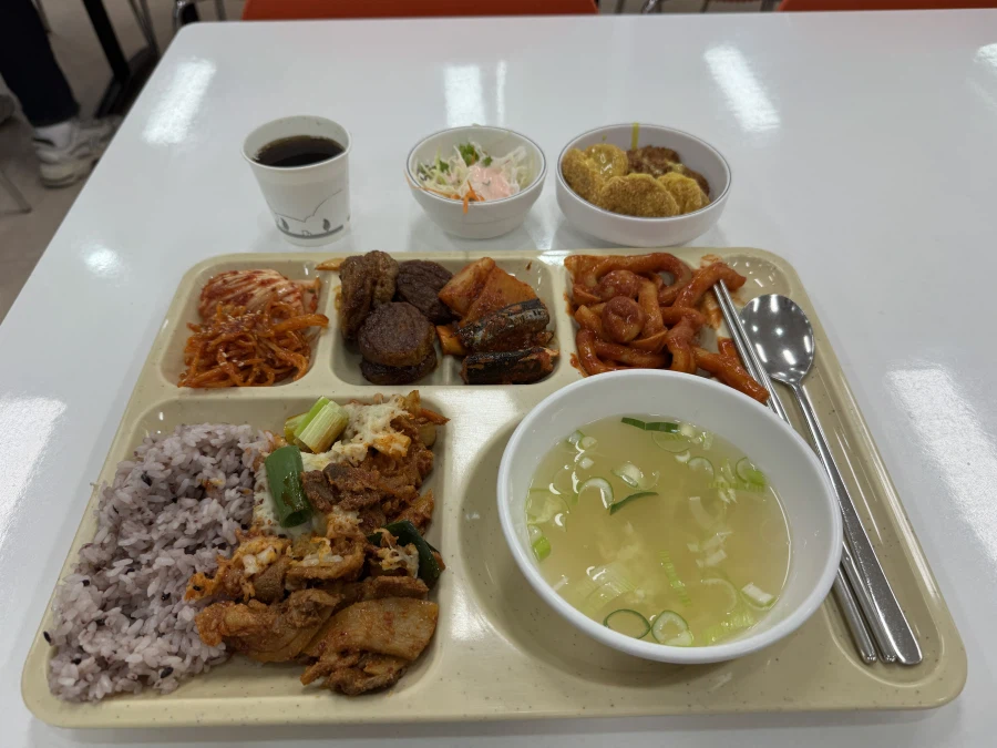 구디 8000원 구내식당 밥_1.webp