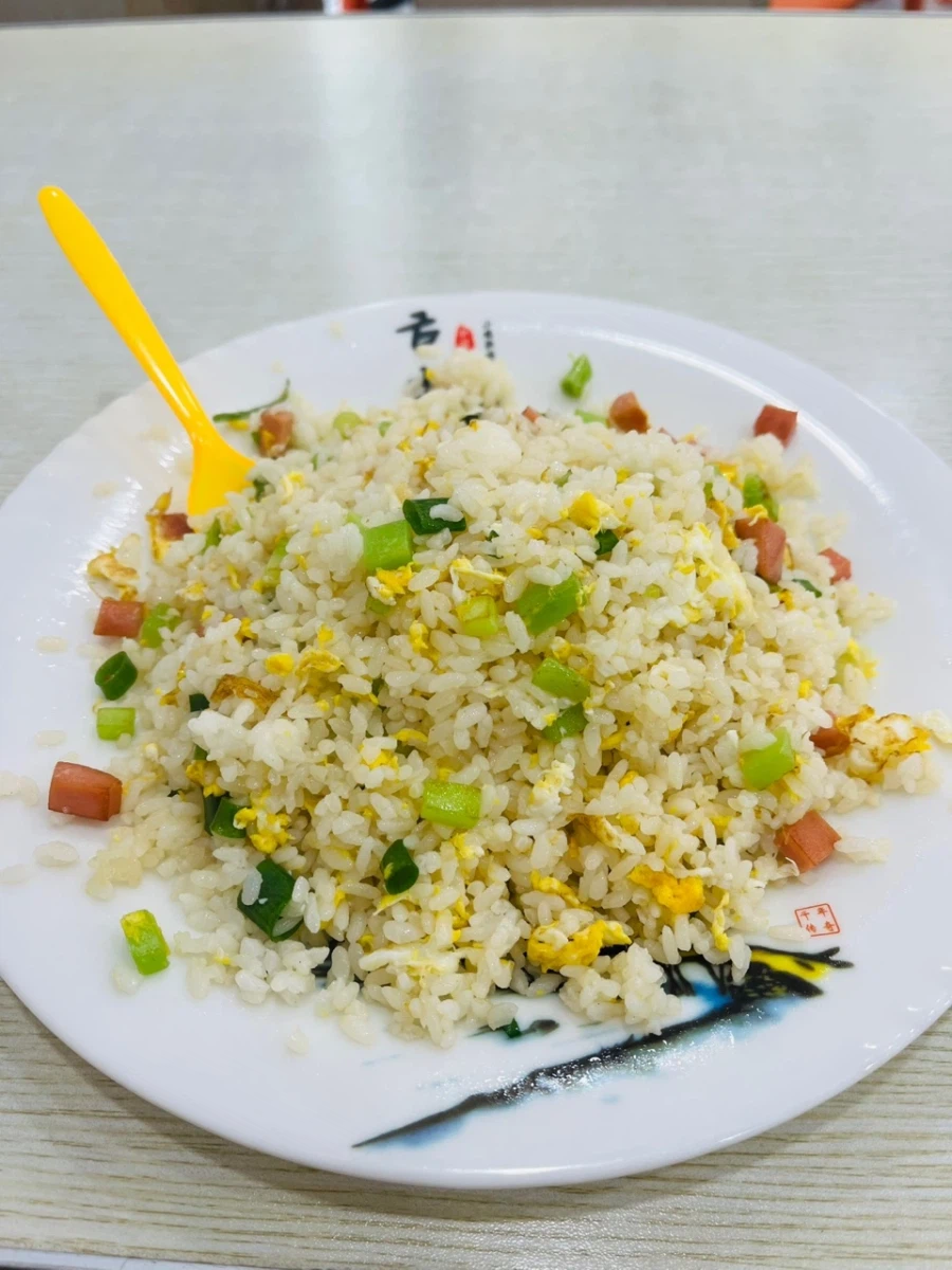 시장이 반찬 맛있게 먹은 볶음밥_4.webp