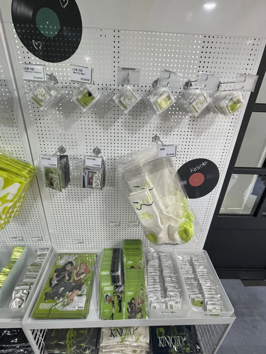 요건 저번주 금욜날 간 만화 팝업 행사 ~_6.webp