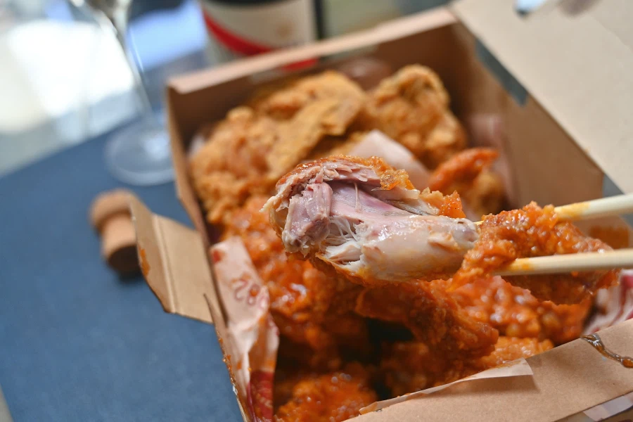 올만에 대충 사묵는 페리카나 반반치킨;ㅎ_3.webp