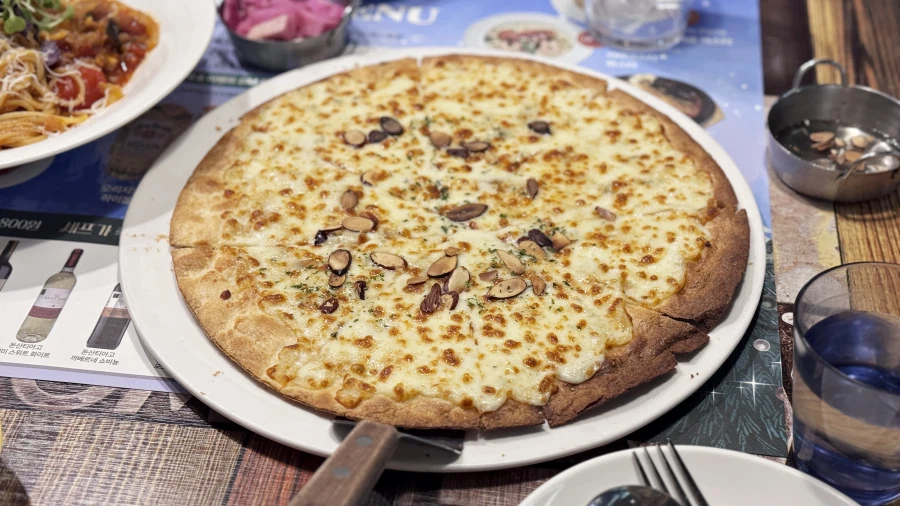 밖에서 밥 먹습니다 - 경기 안양, 그대만의 작은공간_5.webp