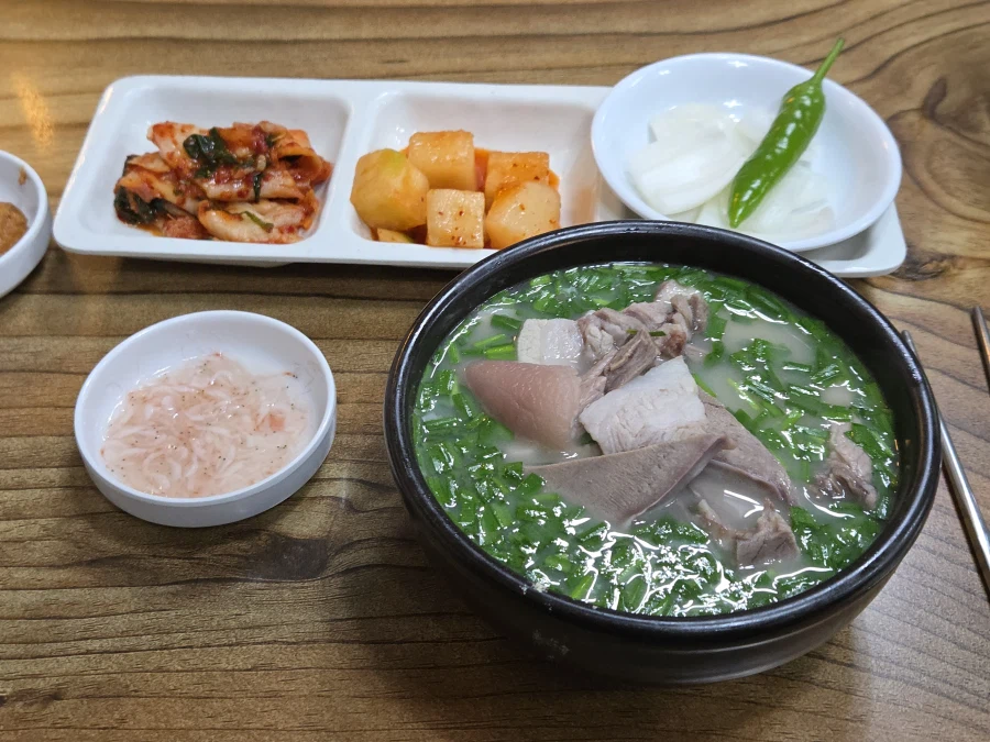 탑골공원 합천돼지국밥_2.webp