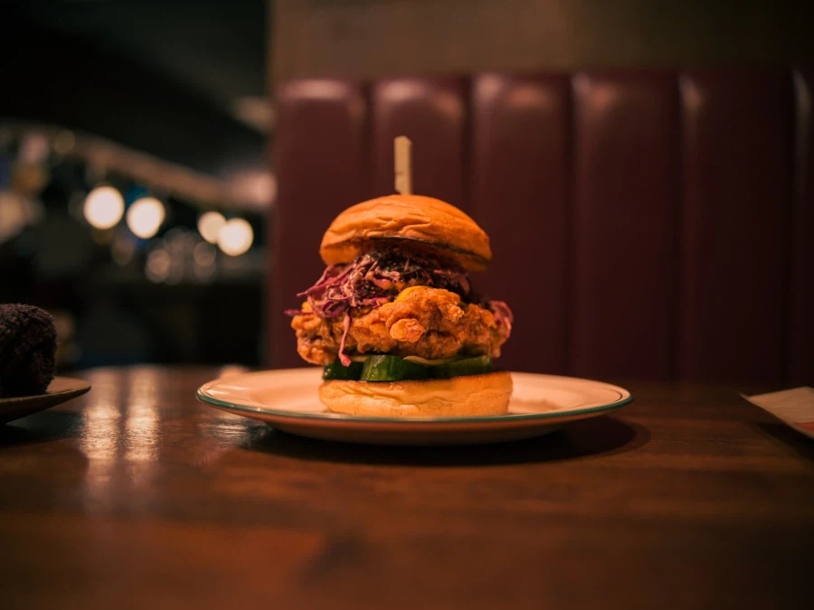 뉴올리언스 버거 - 르프리크_1.webp