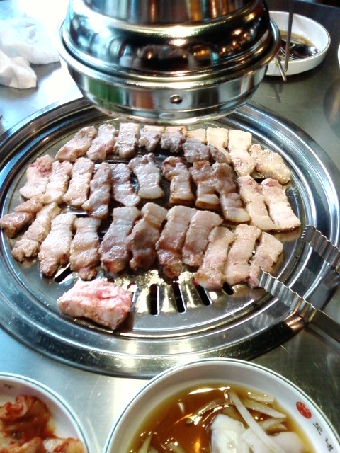 볏짚 삼겹살