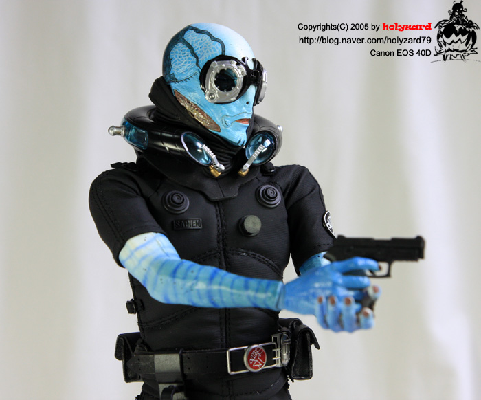 헬보이 2 골든아미 에이브 사피엔_7.jpg