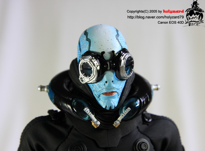 헬보이 2 골든아미 에이브 사피엔_5.jpg