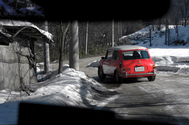 img/4/F/6/9/4F6971F03368410020