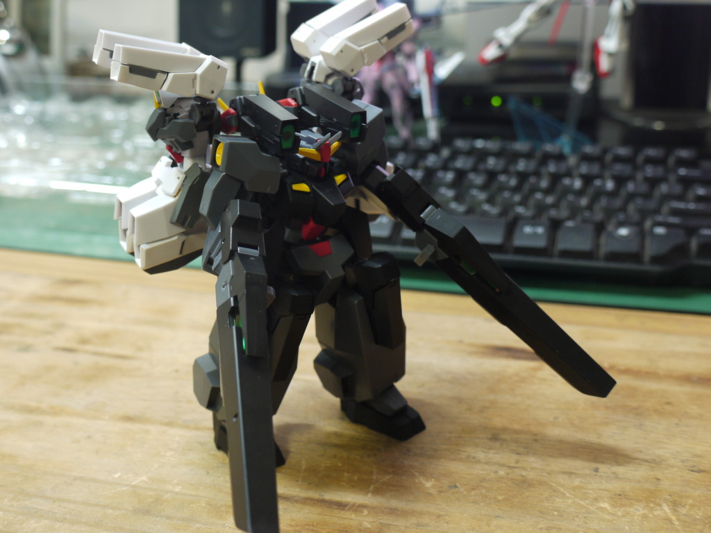 img/4/F/8/1/4F81B27A4511F00032