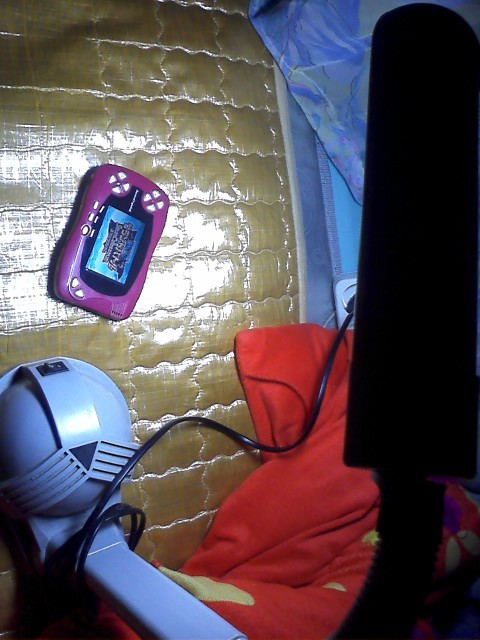 어두운 곳에서 원더스완 하기.jpg_4.jpg