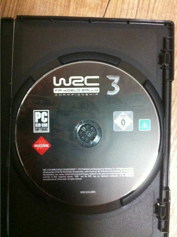 WRC 3 : FIA 월드랠리챔피언쉽 PC 버전 패키지 내용물_5.jpg