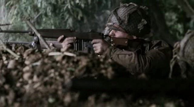 밴드 오브 브라더스 제3화 Carentan (2/2) _36.jpg