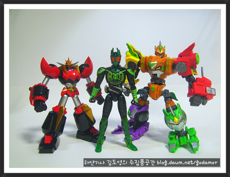 img/5/1/2/4/51248B104F28EB0031