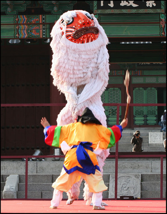 img/5/1/2/7/51275FAB4F3AB80022