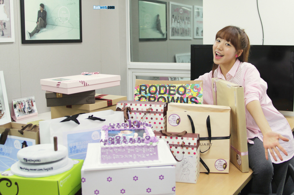 루리웹(RULIWEB) 에이핑크 김남주 생일 조공 후기_6.jpg