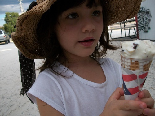 img/5/1/B/9/51B9B6B34736810024